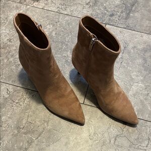 Marc Fisher suede Glorry medium brown booties